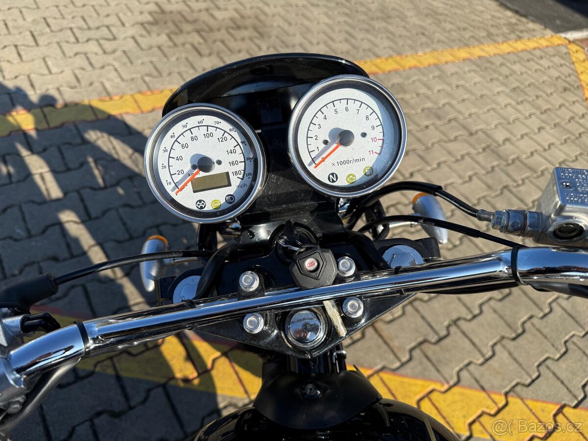 JAWA 350 Scrambler - 3