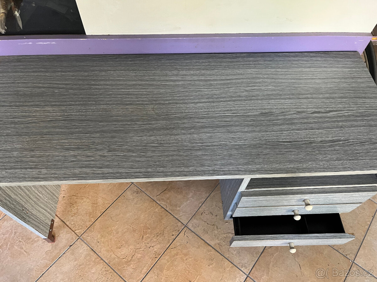 Dětský psací stůl - 3