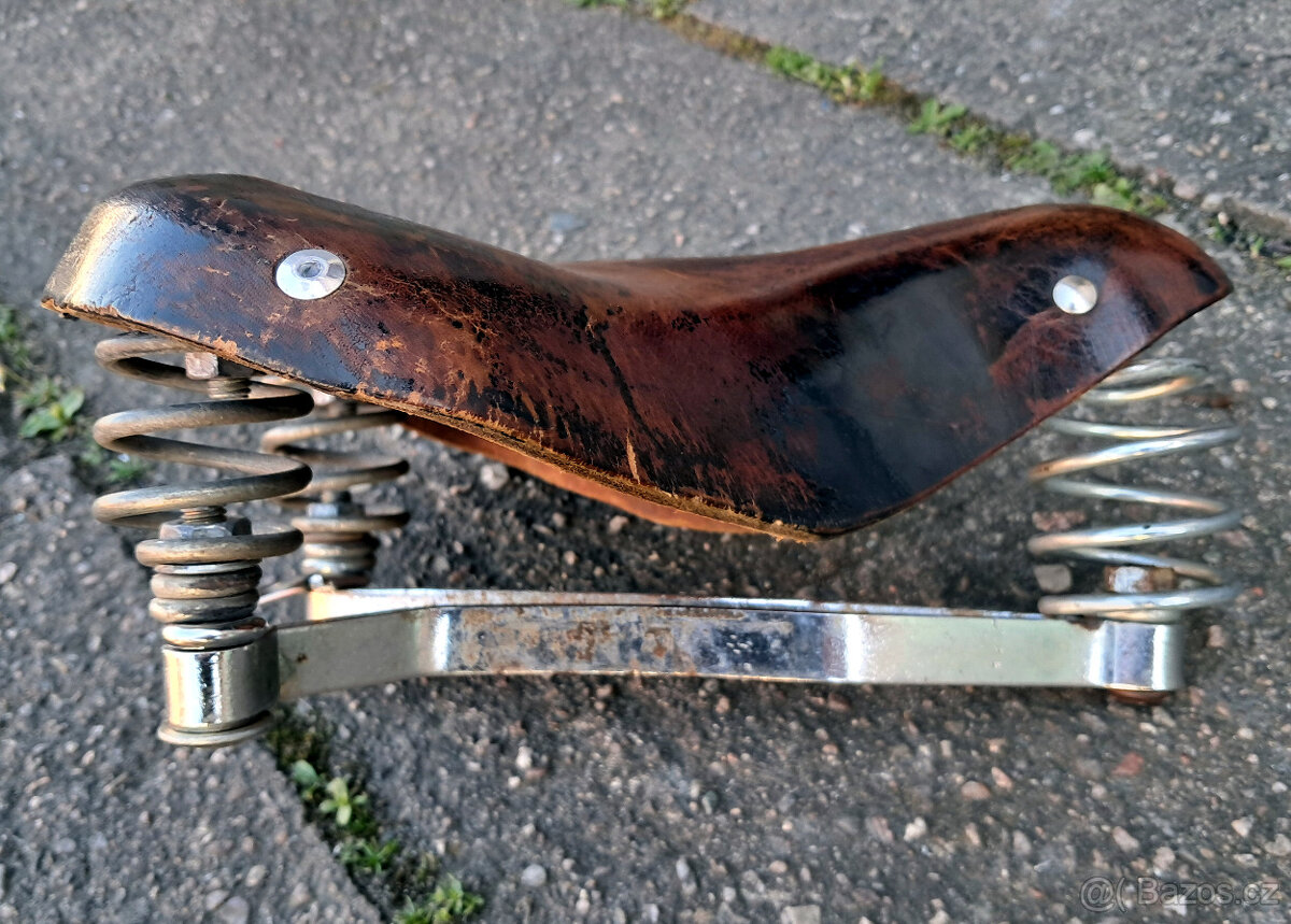 Kožené odpružené retro sedlo - 3