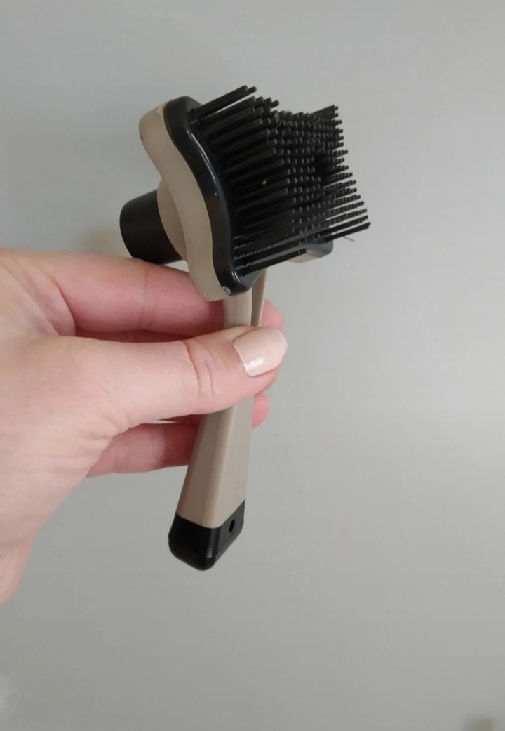 Podložka na olizování + samočistící hřeben - 3