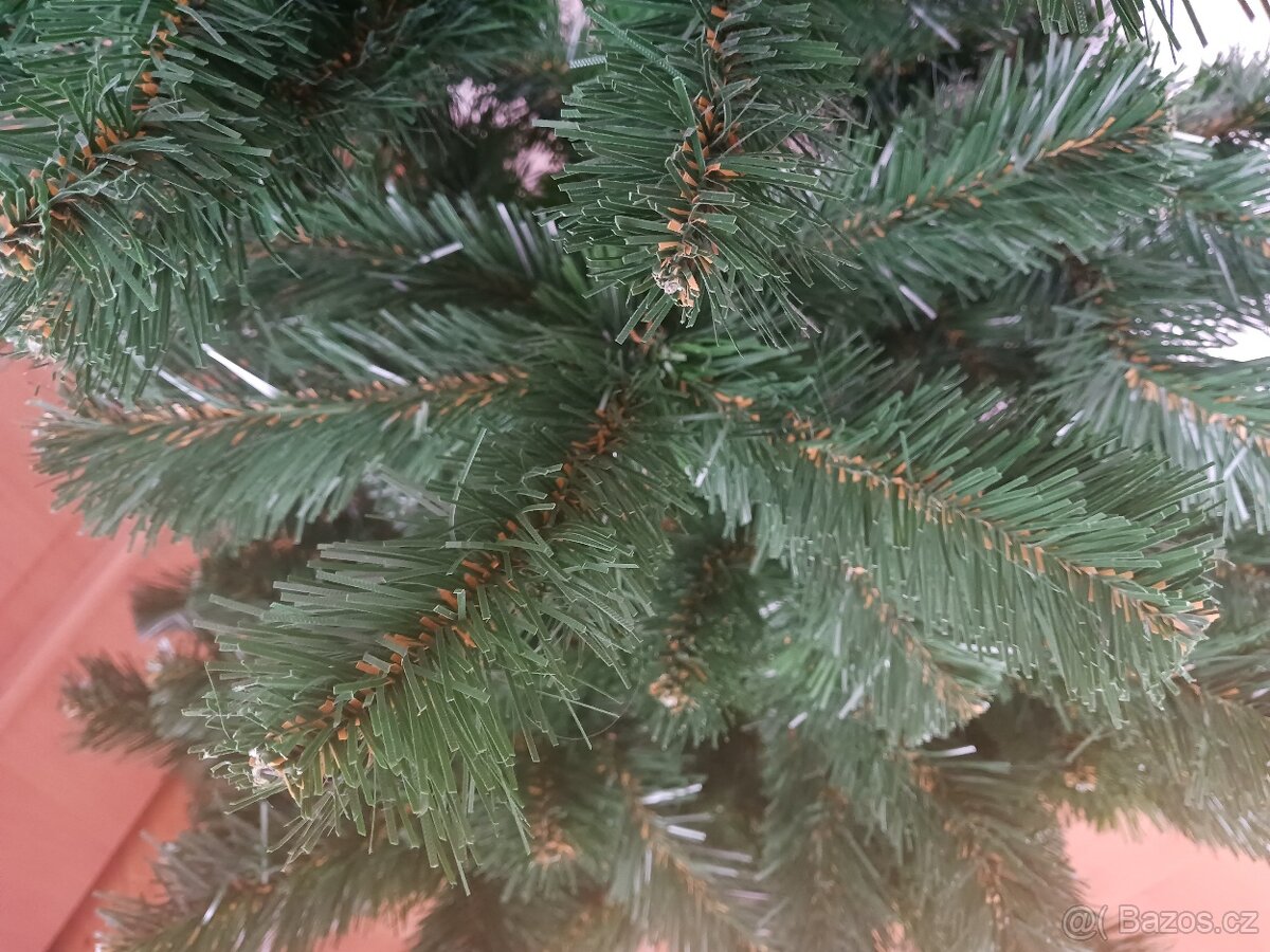 Umělý vánoční stromeček 160 cm - 3