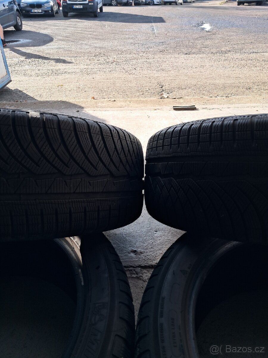 Michelin zimní 245/45 R18 - 3
