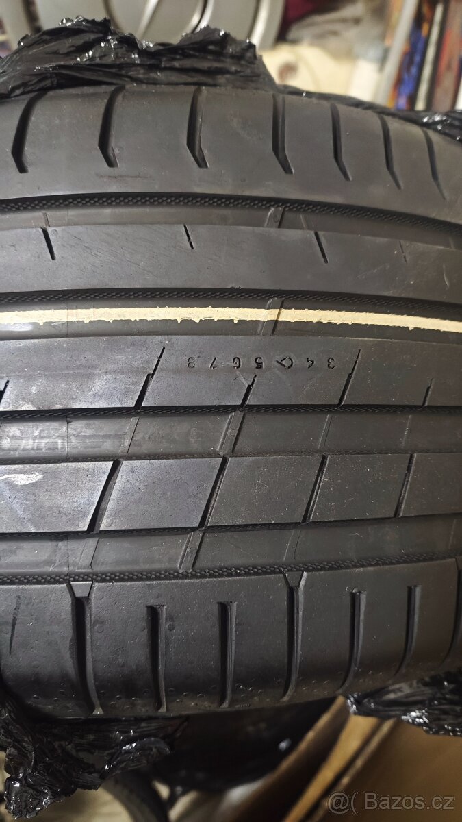 Pneu Nokian POWERPROOF 275/35/20 102y - 3