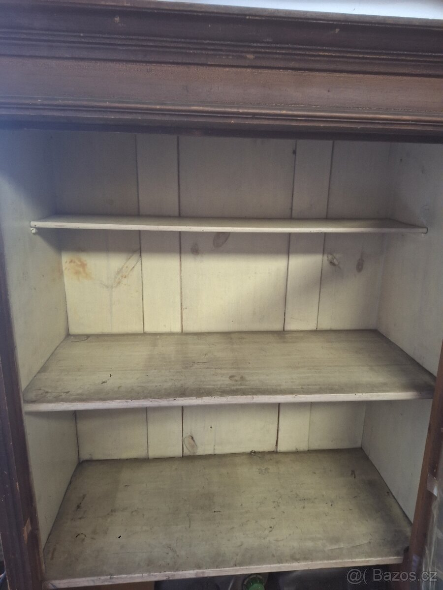 Starožitná vitrína - 3