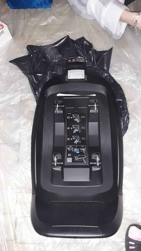 Autosedačka Maxi-cosi a základna - 3