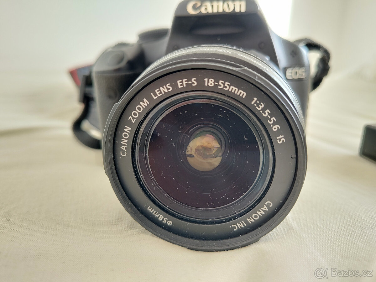 Canon 500D s objektivem Canon 18-55mm - 3