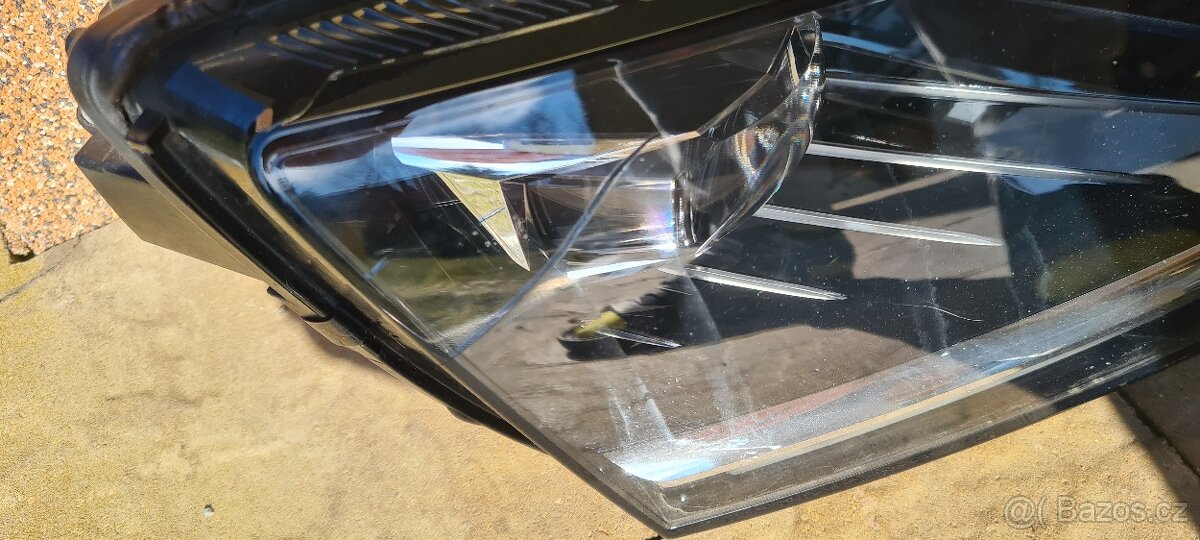 Pravé světlo Octavia 3, FL - 3