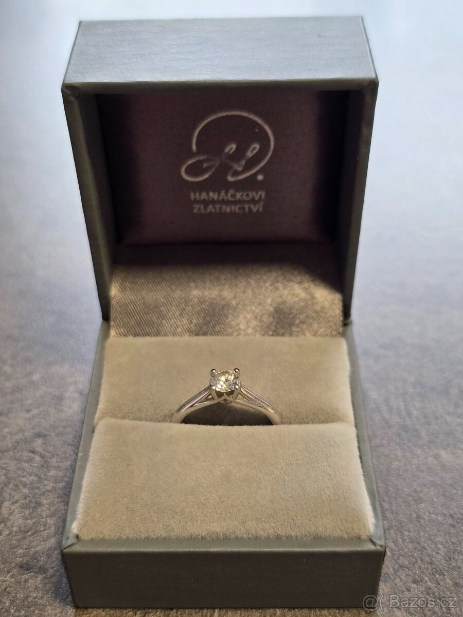 Zásnubní prsten s diamantem - 3
