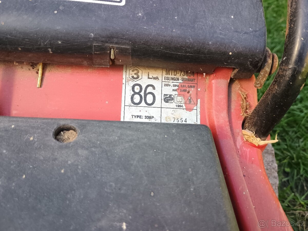 Sada 3 ks nefunkčních el. sekaček - 3