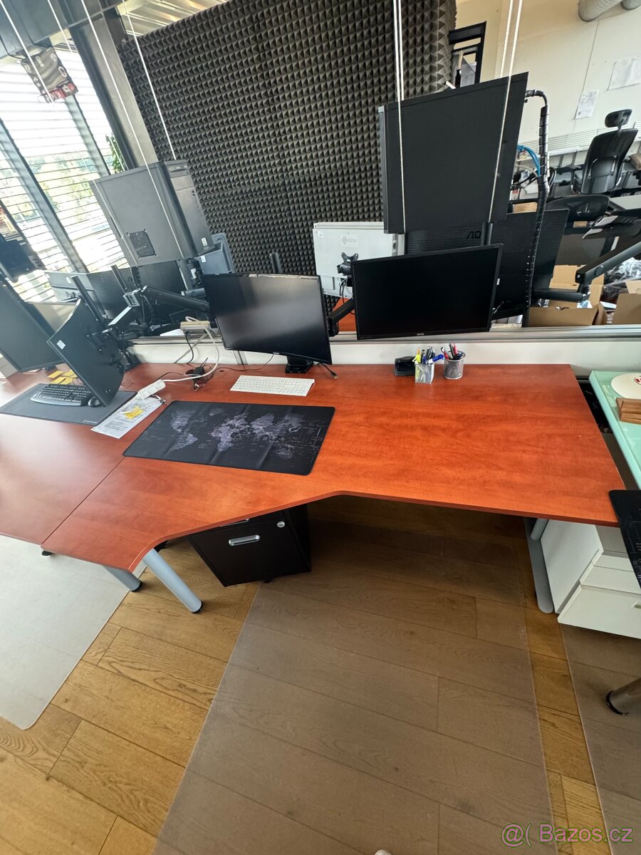 Kancelářské stoly - 3