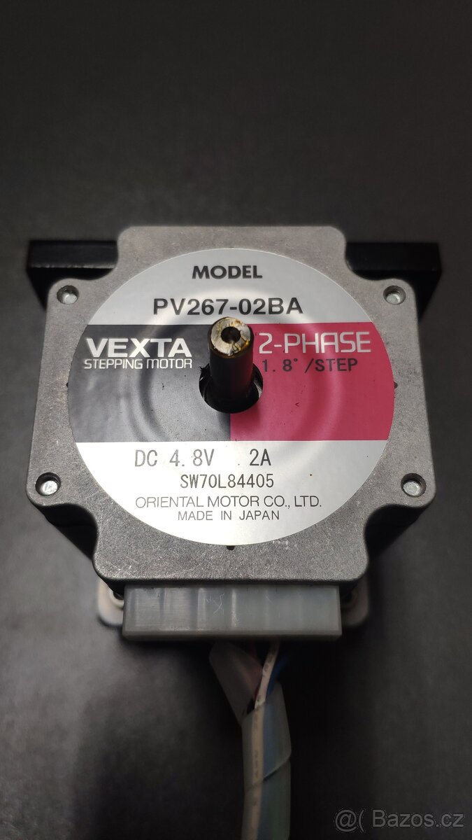 Krokový motor Vexta - 3