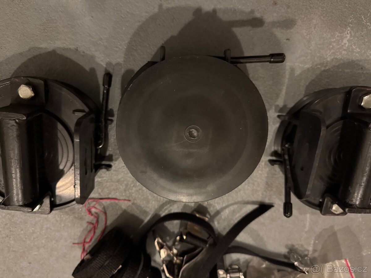 Pricucky - stresni nosic - pro plochou/sklenenou strechu - 3