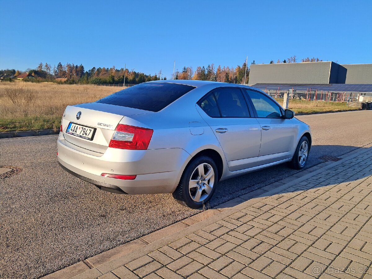 Škoda Octavia 3, 1.6tdi, DSG - 3