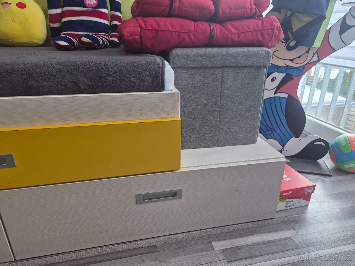 Prodám dřevěný dětský pokoj 2x. PC 65 000 Kč - 3