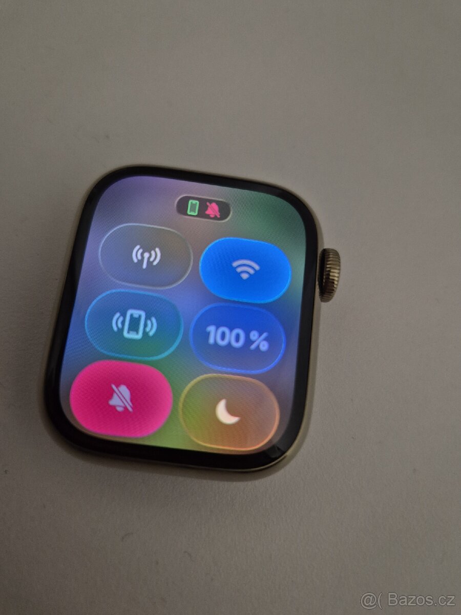Apple watch series 7 cellular, 41 mm, gold/zlaté - 3