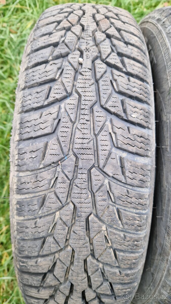 Zimní Nokian 155/80 R13 - 3