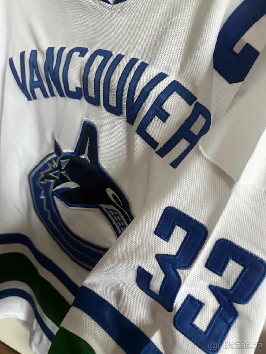 Henrik Sedin 33 “C” Vancouver Canucks - 3