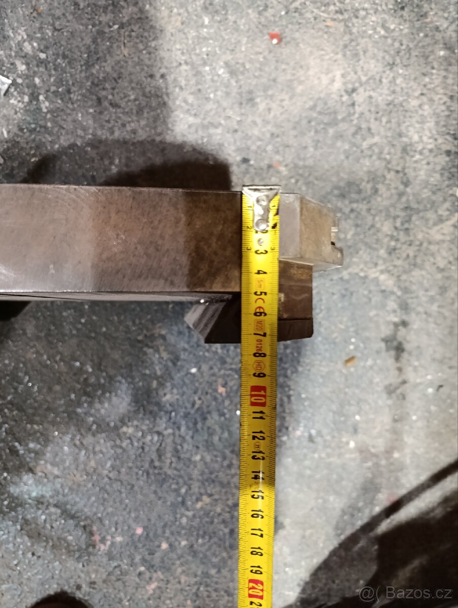 Železný stůl s T drážkami - 3