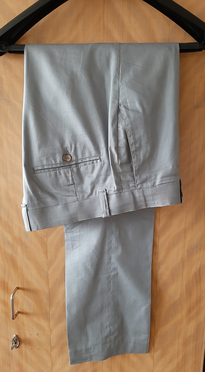 Světle šedý pánský oblek H&M vel. 48 - 3