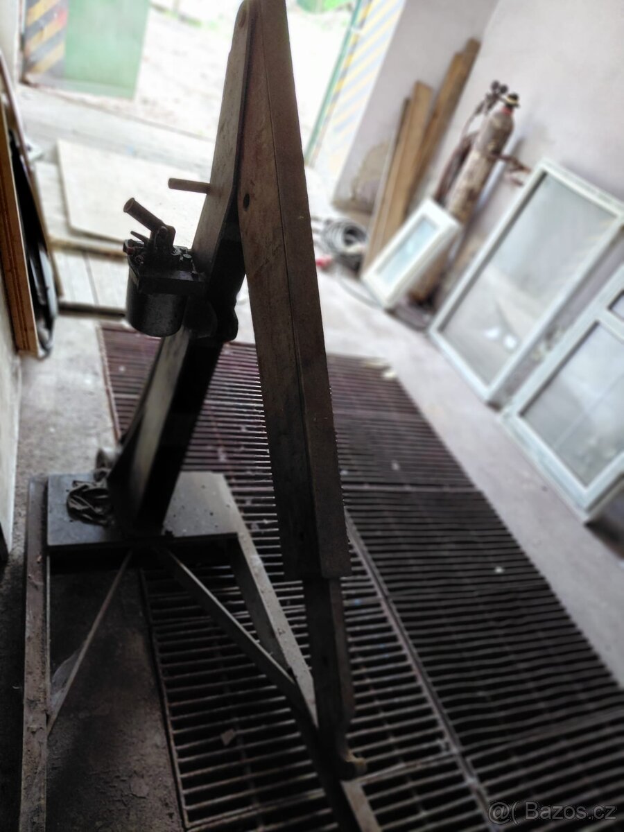 Hydraulický zvedák - 3