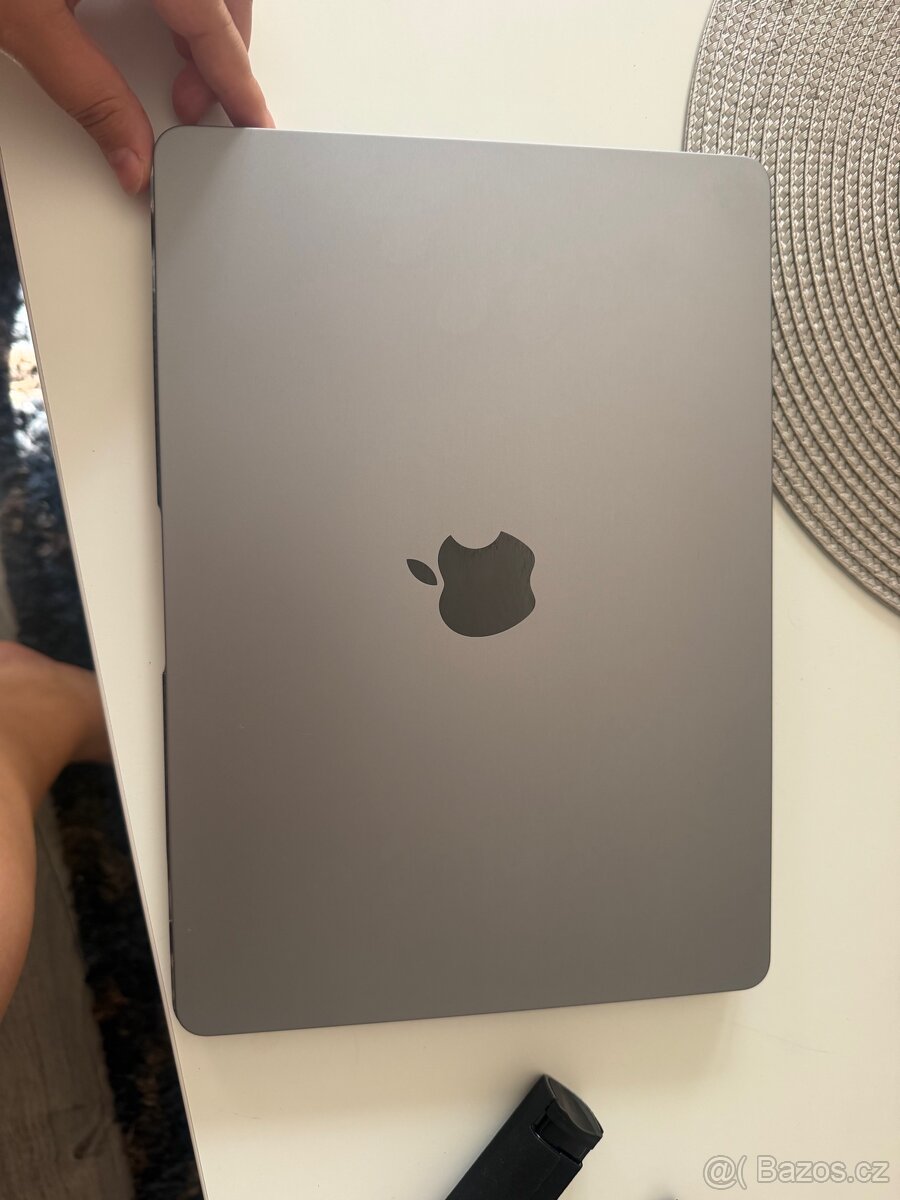 Apple MacBook Air 13” 2024 - 3