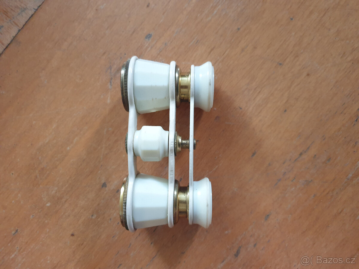 Starý operní dalekohled - 3