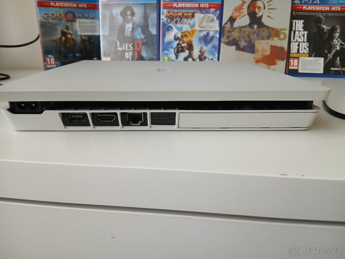 Playstation 4 Slim 500GB - 3