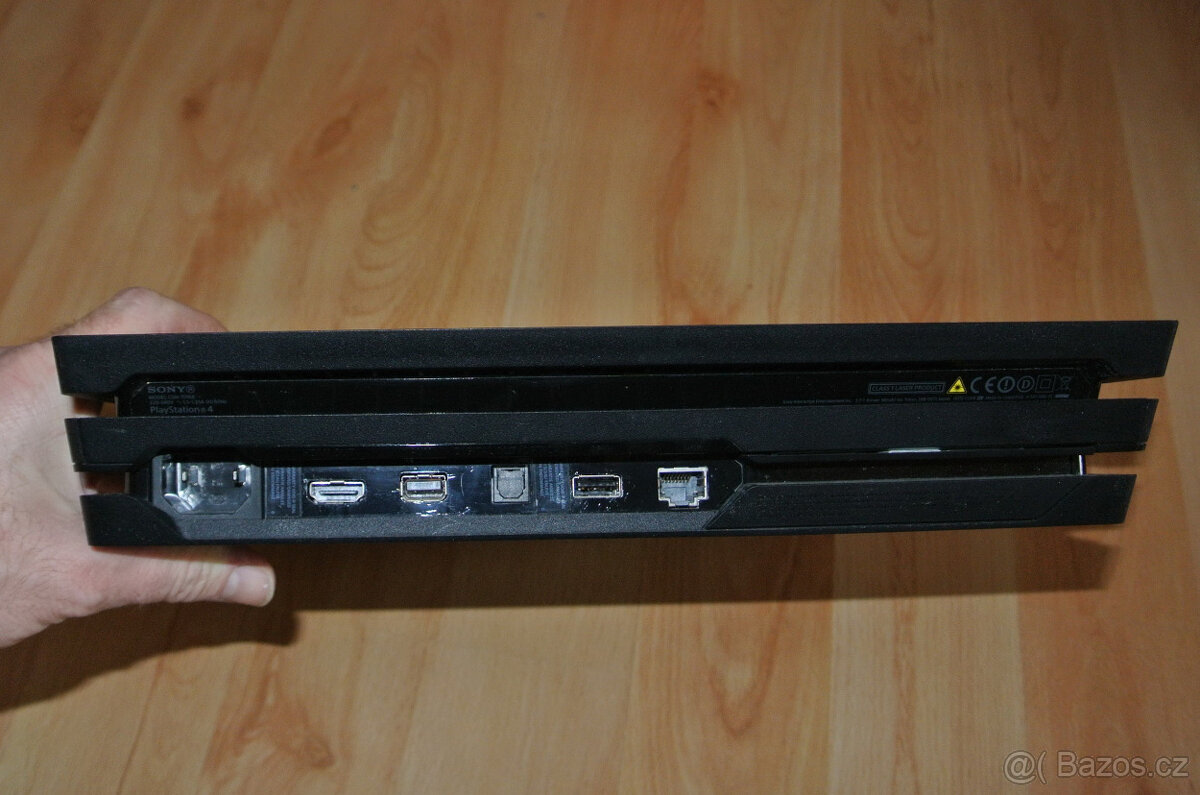 SONY Playstation 4 PRO 1TB + originál ovladač a kabely - 3