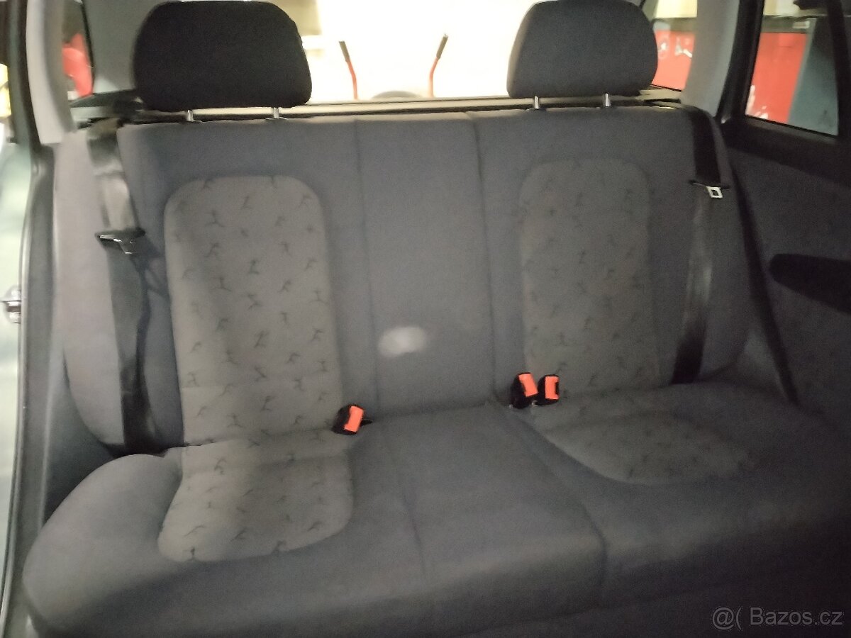 Sedačky Škoda Fabia 1 - 3