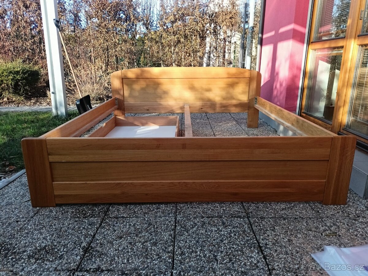 Dvoulůžková postel s úložným prostorem - 3