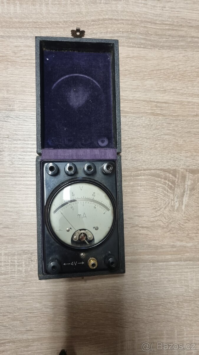 Staré měřící přístroje - 3