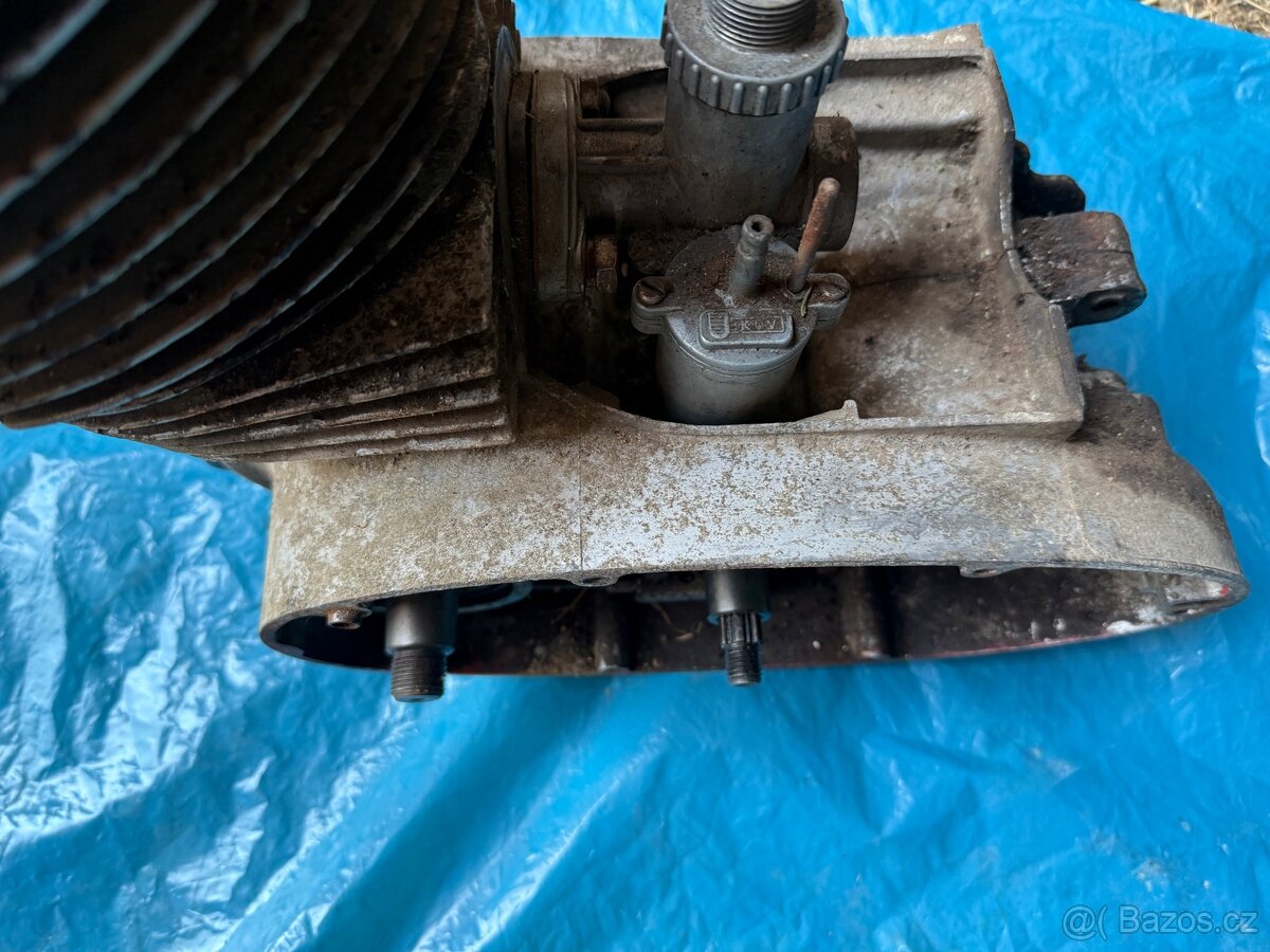 Motor čz 250/455 - 3