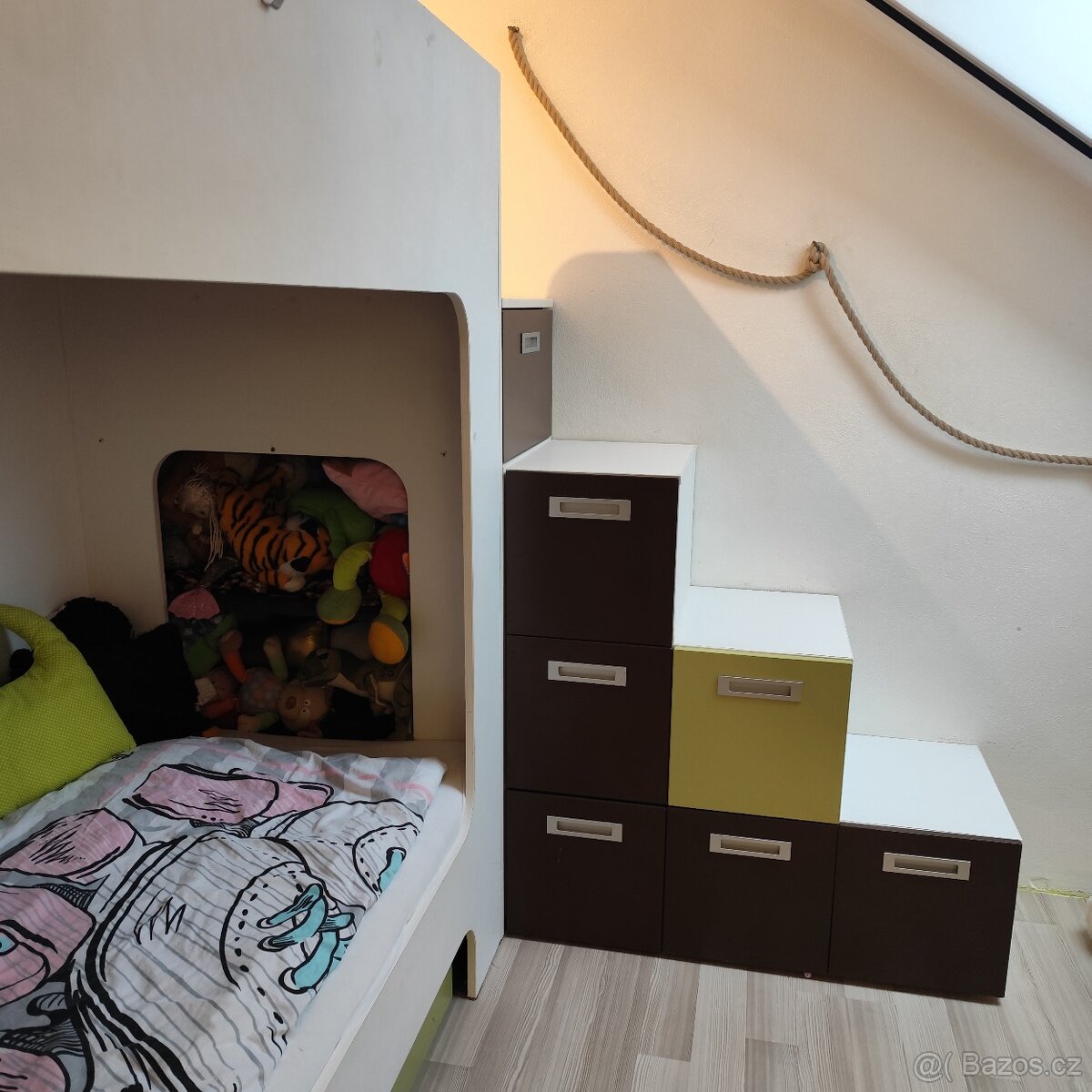 Patrová postel se schody a zásuvkami - 3