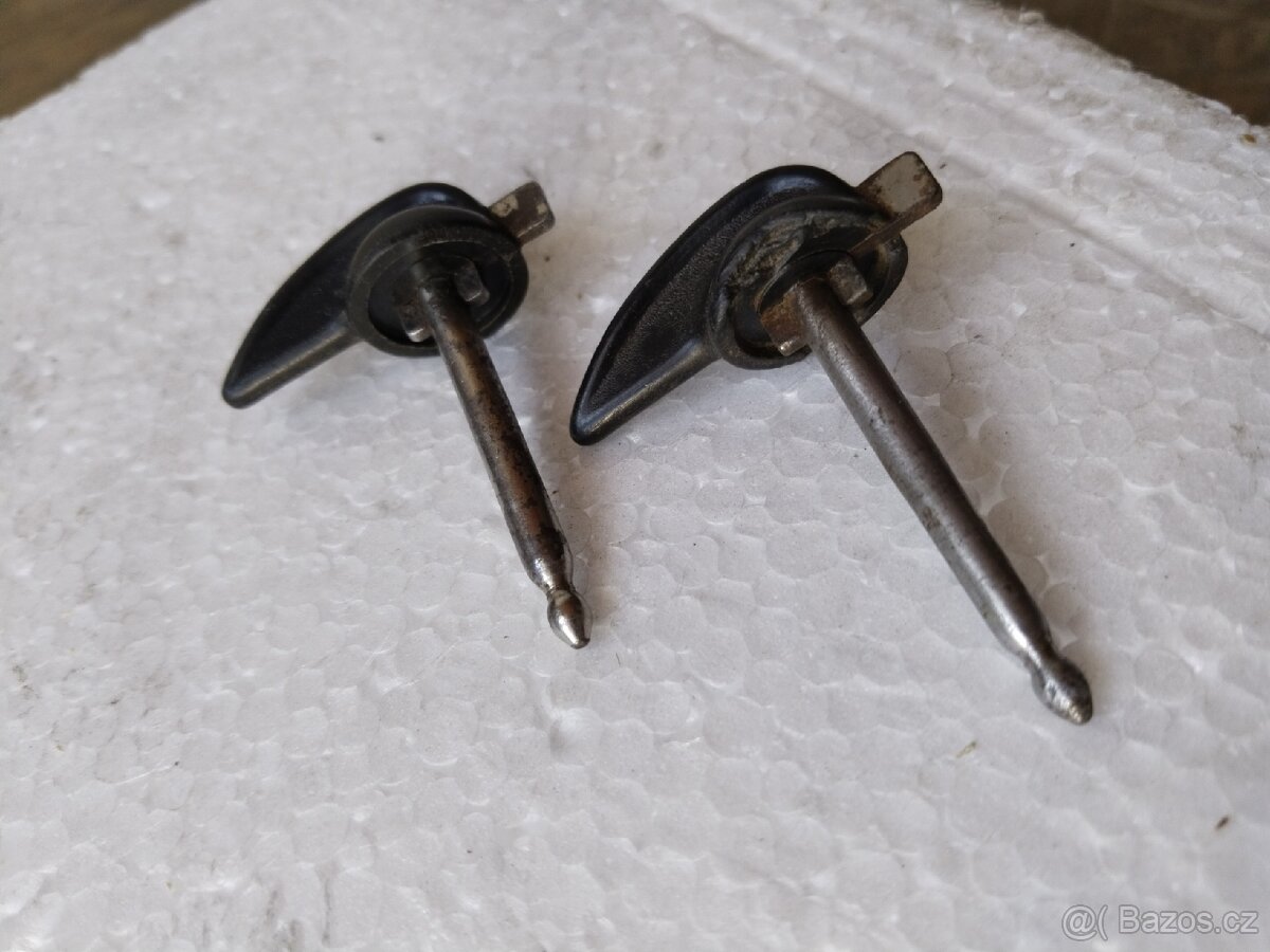 Jawa pérák, kývačka půlbuben - 3