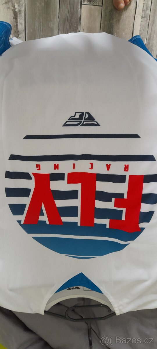 Dres FLY velikost L.Nový. - 3