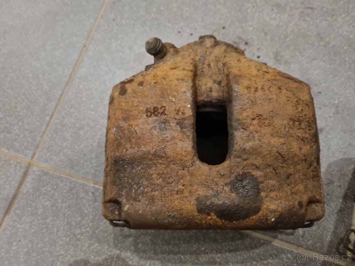 Brzdový třmen Octavia 2 Superb 2 Yeti Passat B6,B7 - 3