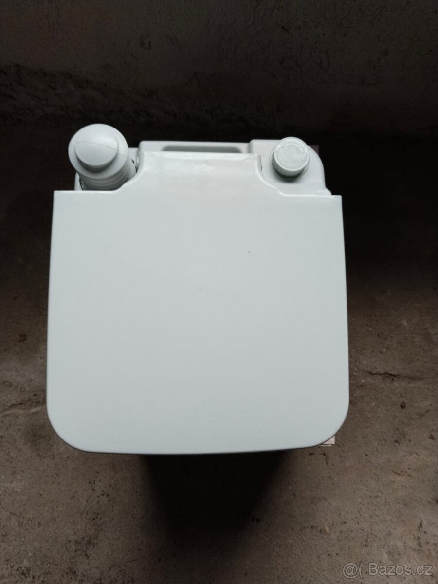 Chemická toaleta - 3