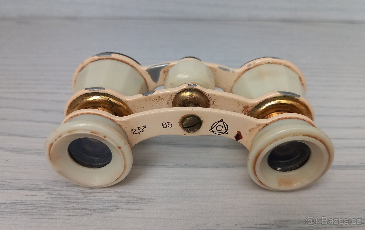 Prodám zachovalé divadelní kukátko v koženém obalu - 3