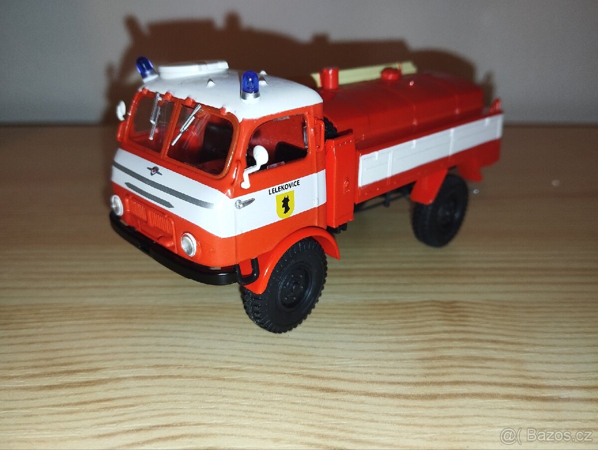 Tatra 805 cisterna Hasiči 1:43 Modimio - 3