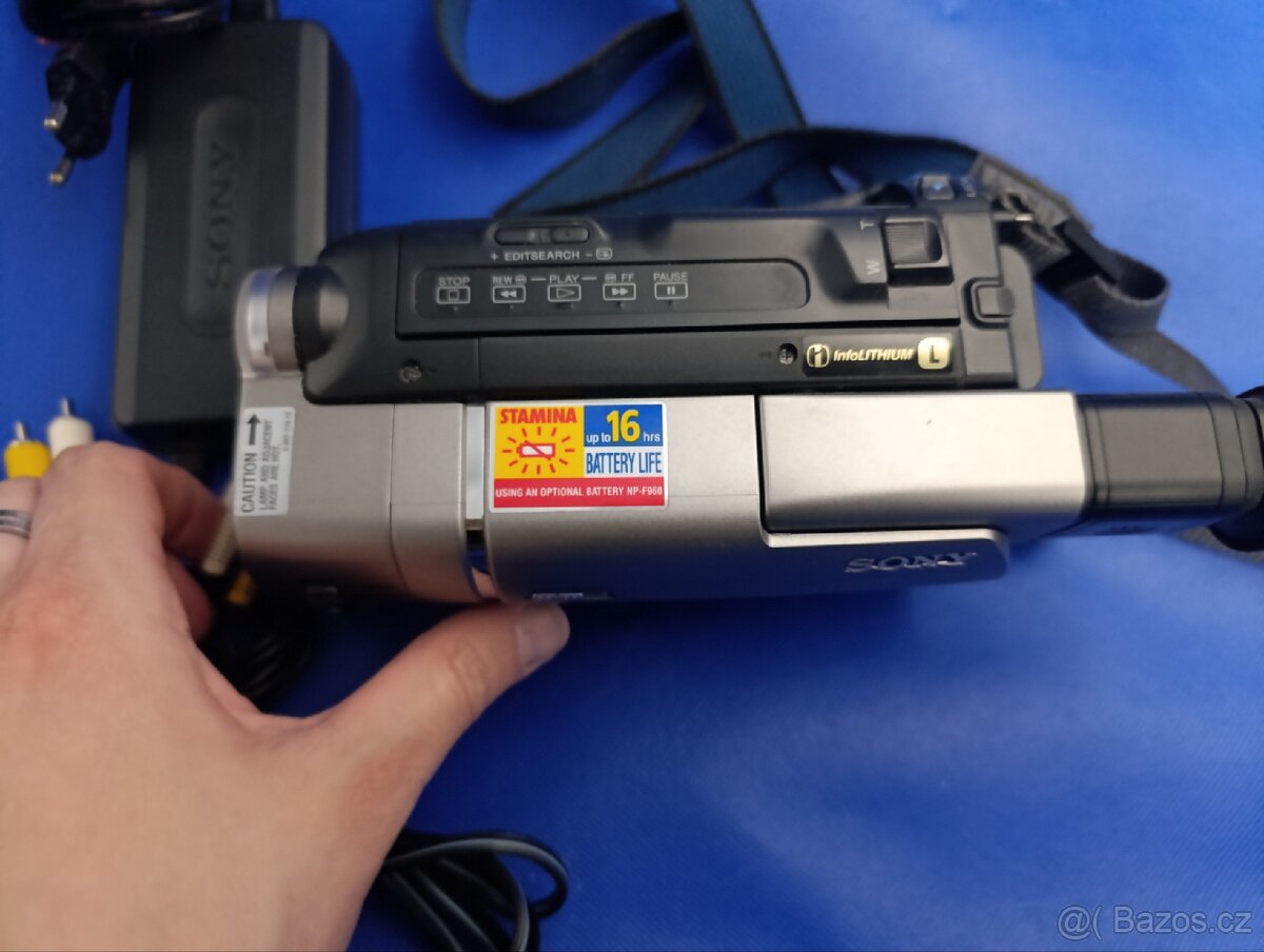 Videokamera Sony CCD-TR617E - 3
