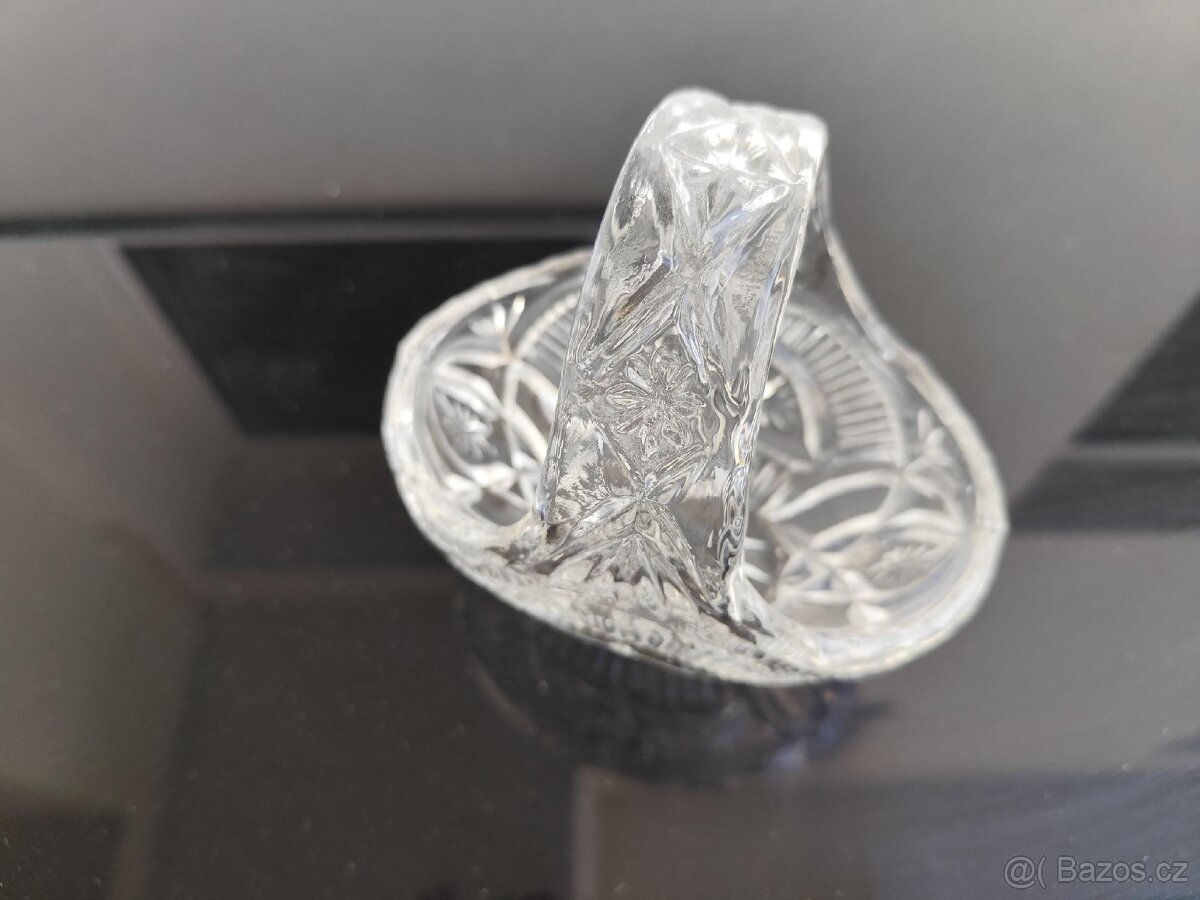 KOŠÍK Z BROUŠENÉHO SKLA - 3