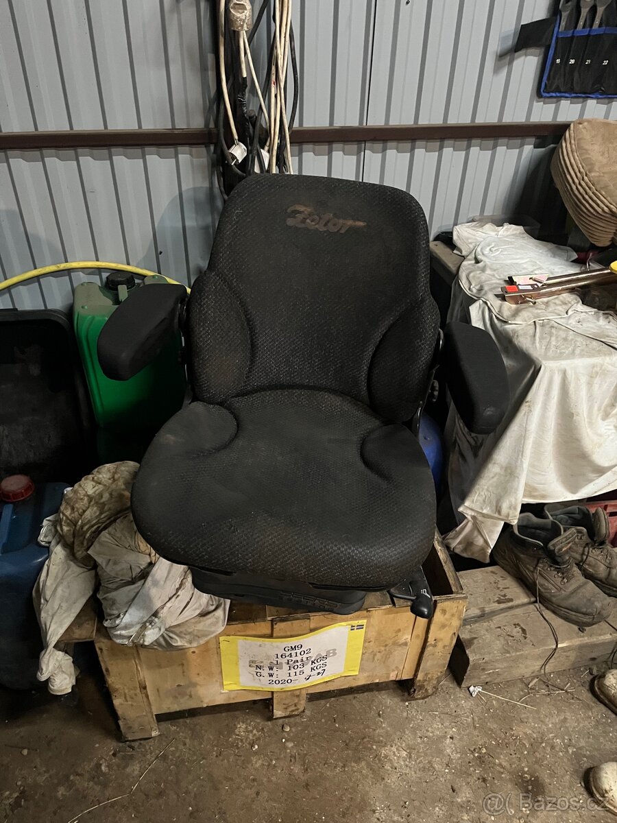 Odpružena sedačka Zetor - 3