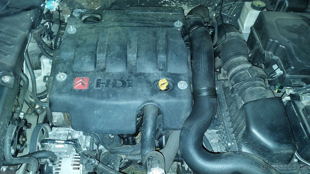 Havarovaný citroen c5 2.0hdi - 3