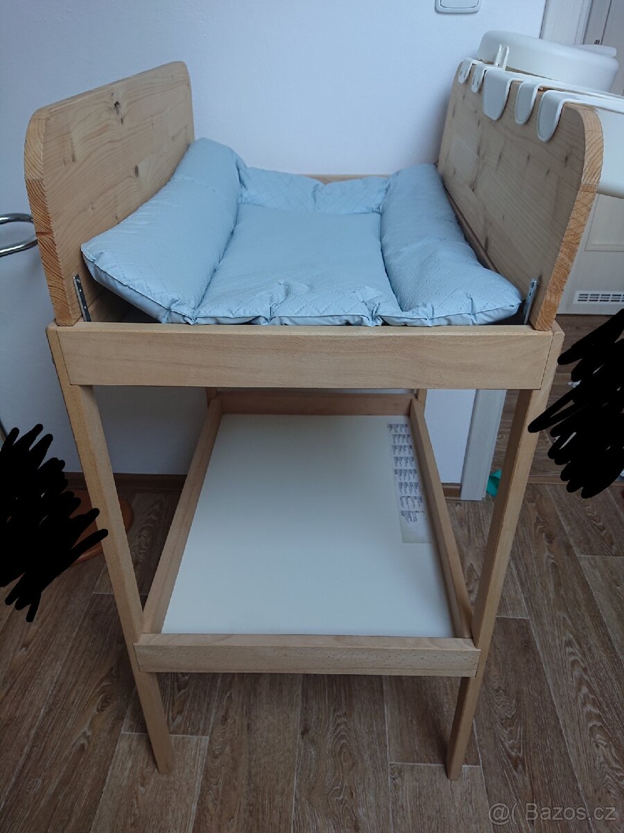 Prebalovaci pult s podložkou a příslušenstvím - 3