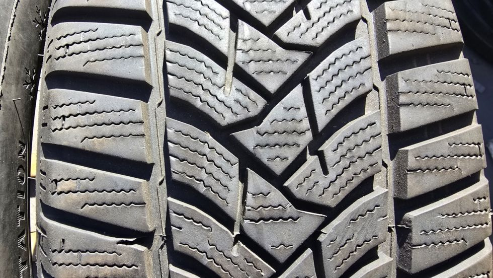 Zimní pneu 205/60/16 Dunlop - 3