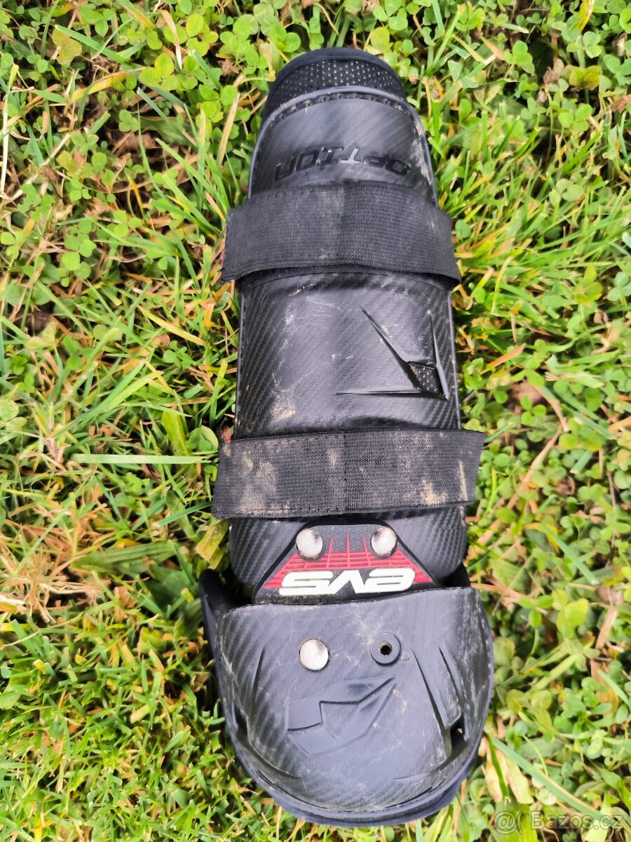 EVS Chrániče délka 43 cm. - 3