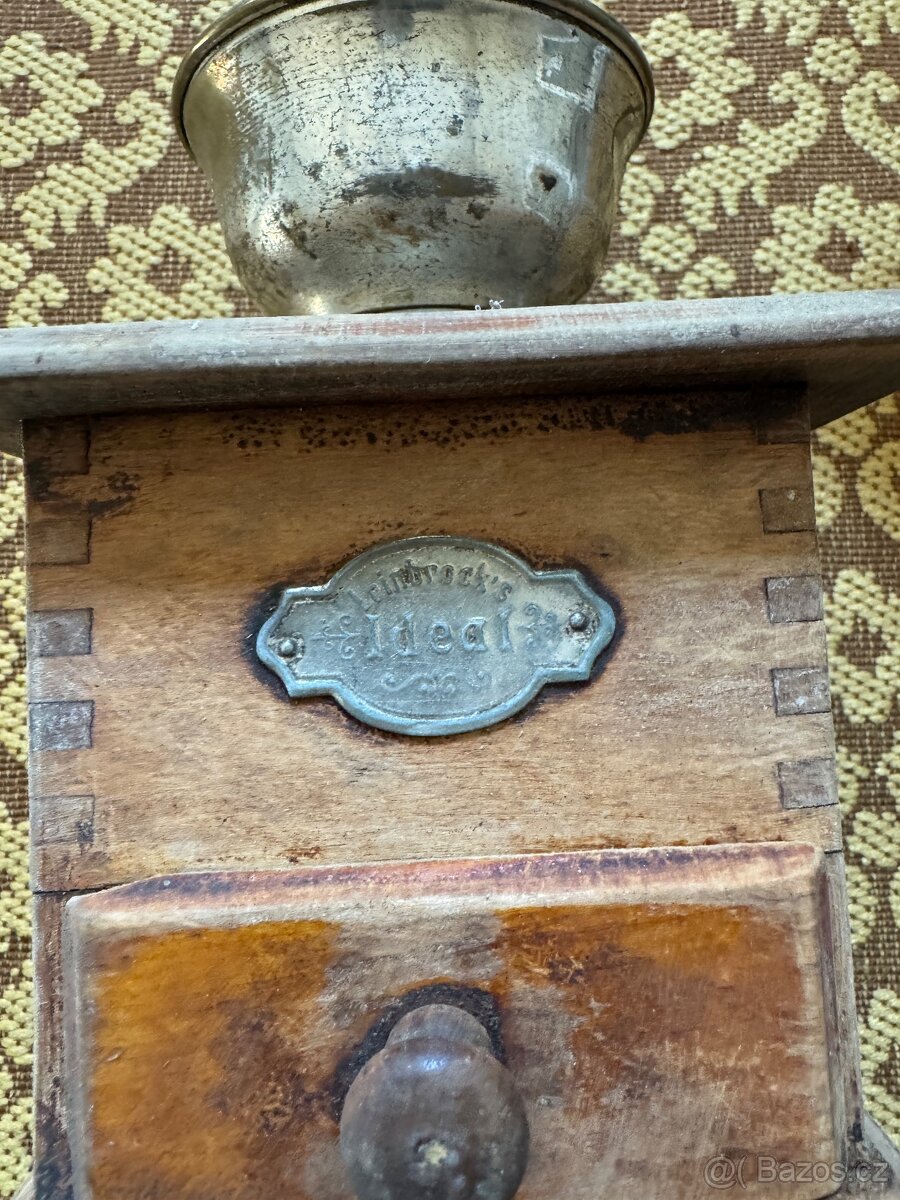 Mlýnek na kávu - 3