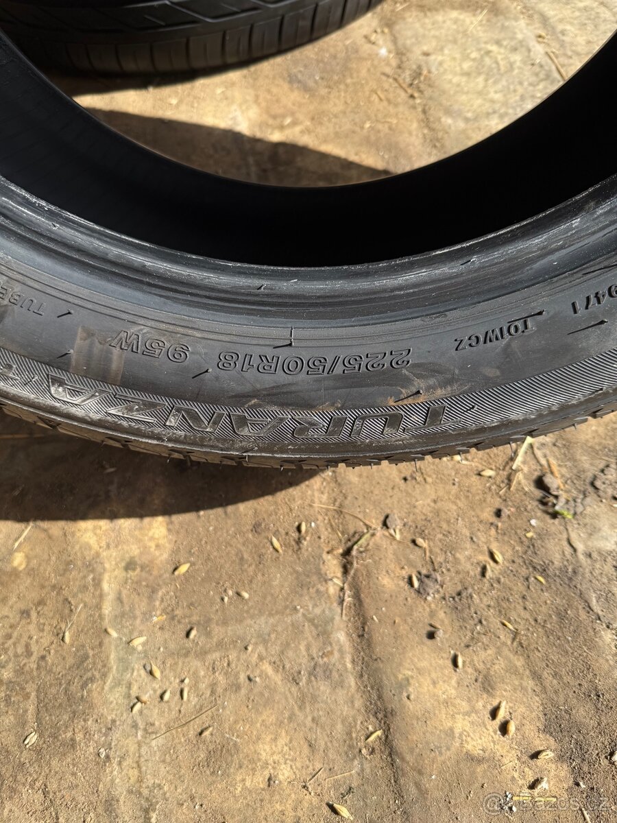 Letní pneu 225/50 R18 - 3