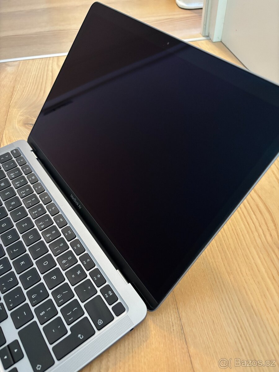 MacBook Air 13" M1 (8GB/256GB) - 3