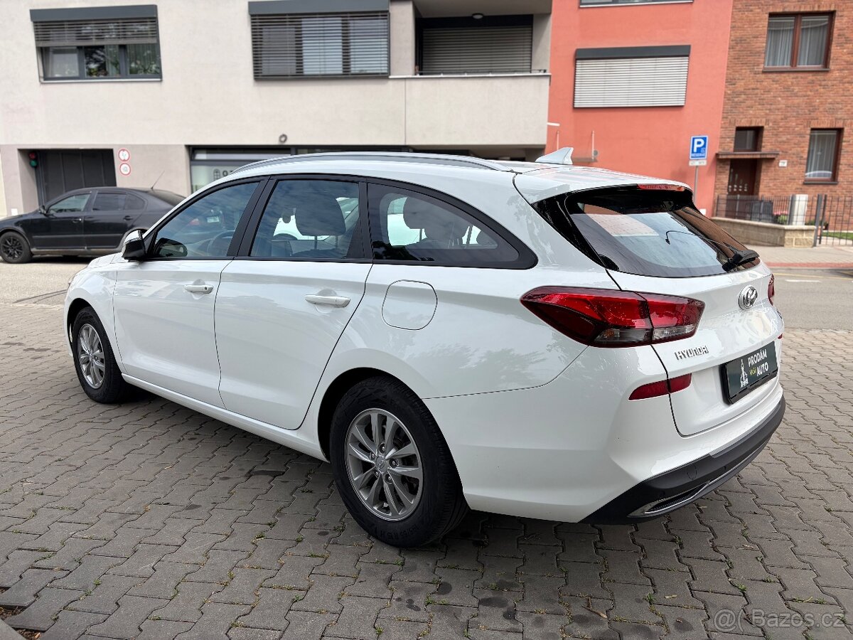 Hyundai i30, 1.6 CRDi automat - 3